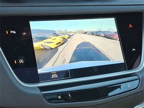 Certified 2024 Cadillac XT6 Luxury image 16