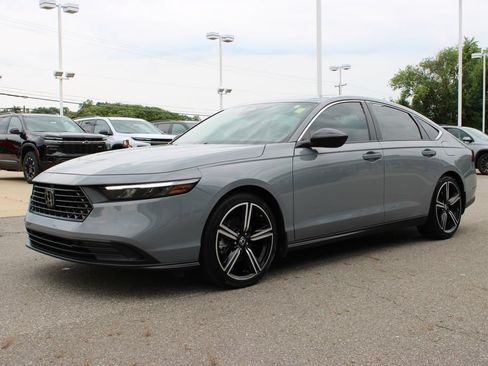 Used 2024 Honda Accord Sport image 5