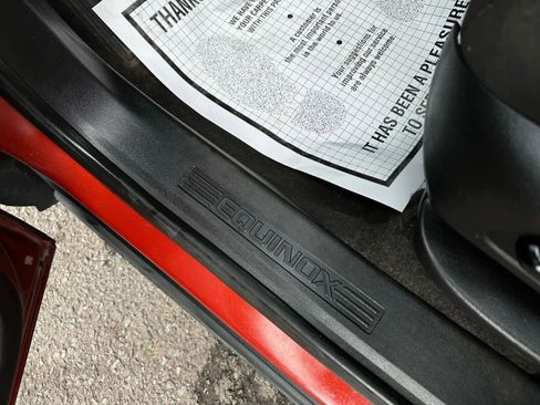 Used 2020 Chevrolet Equinox LT image 32