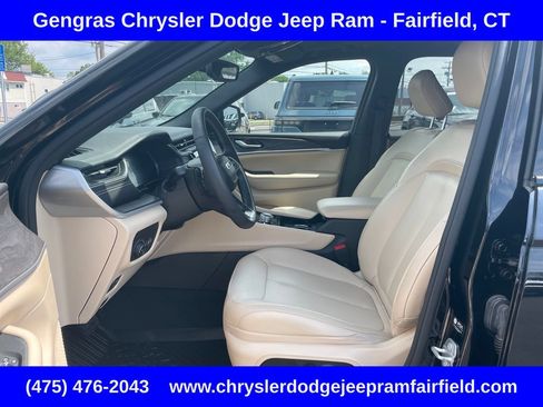 Certified 2023 Jeep Grand Cherokee Limited AWD/4WD image 45