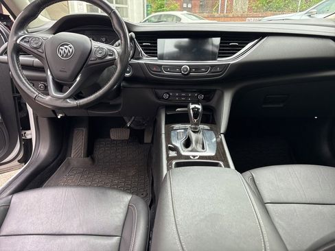 Used 2019 Buick Regal Essence w/ Driver Confidence Package I AWD/4WD image 8