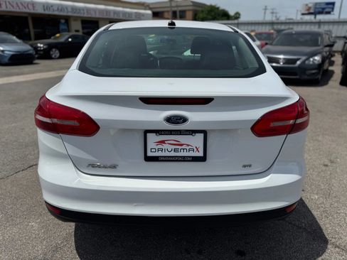 Used 2016 Ford Focus SE image 7