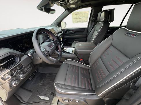 New 2026 GMC Yukon AT4 Ultimate w/ LPO, Floor Liner Package image 23