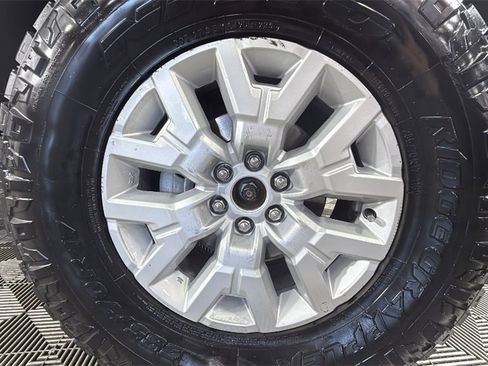 Used 2022 Nissan Frontier SV image 35