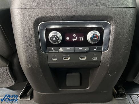Used 2021 GMC Yukon AT4 w/ AT4 Premium Plus Package image 28