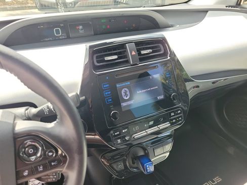 Used 2019 Toyota Prius XLE w/ Advanced Technology Package FWD image 23
