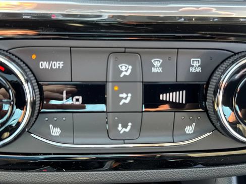 New 2026 Buick Envista Sport Touring w/ Studio Series FWD image 19