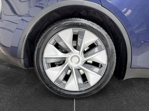 Used 2021 Tesla Model Y Long Range AWD/4WD image 35