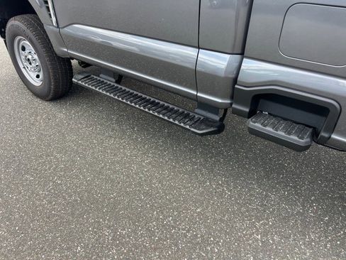 New 2026 Ford F250 XL w/ XL Chrome Package image 23