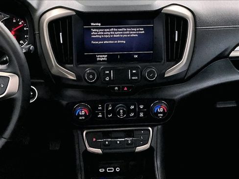 Used 2023 GMC Terrain Denali w/ Black Diamond Edition AWD/4WD image 18