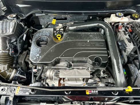 Used 2024 Chevrolet Equinox LT FWD image 27