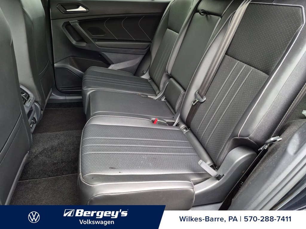 Certified 2024 Volkswagen Tiguan SE R-Line AWD/4WD image 25