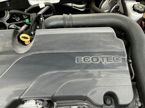 Used 2020 Chevrolet Malibu LT image 29