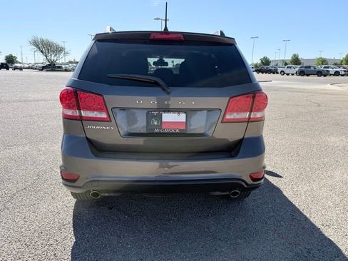 Used 2018 Dodge Journey SXT w/ Connectivity Group FWD image 7