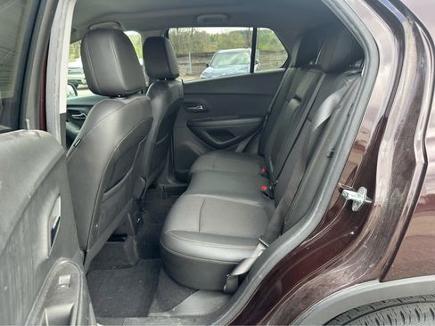 Used 2022 Chevrolet Trax LT w/ Sport Edition AWD/4WD image 21