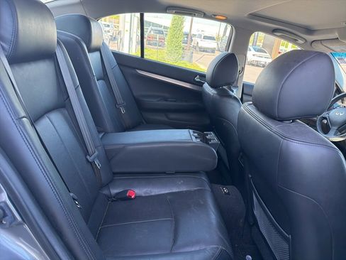 Used 2013 INFINITI G37 x w/ Premium Pkg image 13