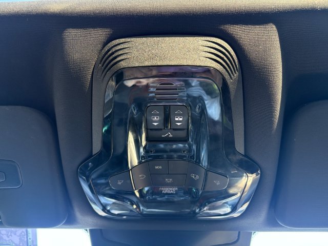 Used 2023 Alfa Romeo Stelvio Ti AWD/4WD image 22