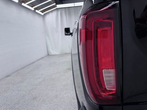 Used 2023 GMC Sierra 2500 AT4 w/ Gooseneck/5TH Wheel Package AWD/4WD image 9