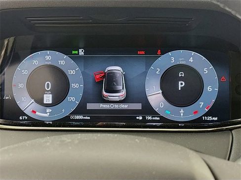 Used 2025 Land Rover Range Rover Evoque Dynamic SE image 13