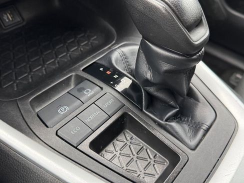 Certified 2023 Toyota RAV4 XLE image 35