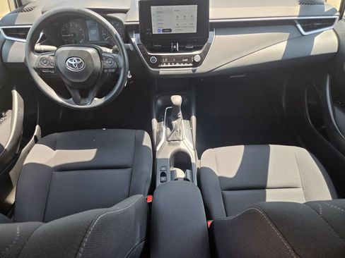 Used 2025 Toyota Corolla LE FWD image 13