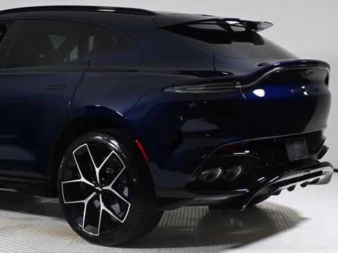New 2026 Aston Martin DBX 707 image 22