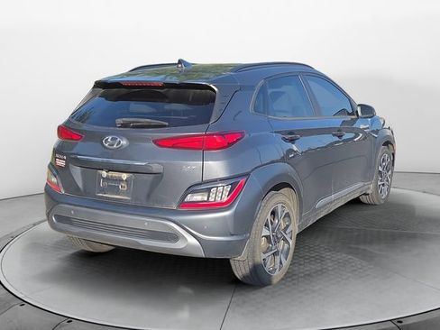 Used 2022 Hyundai Kona Limited w/ Cargo Package FWD image 5
