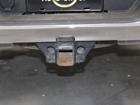 Used 2022 GMC Sierra 1500 SLE image 9