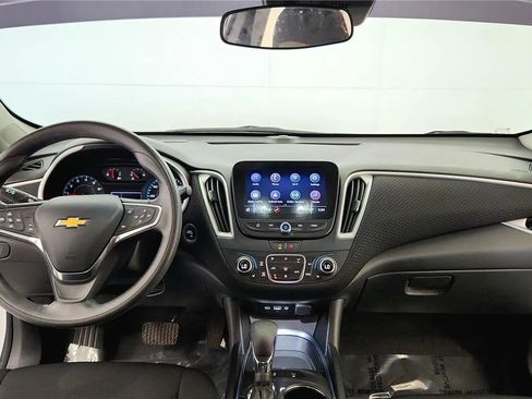Used 2024 Chevrolet Malibu LT image 34