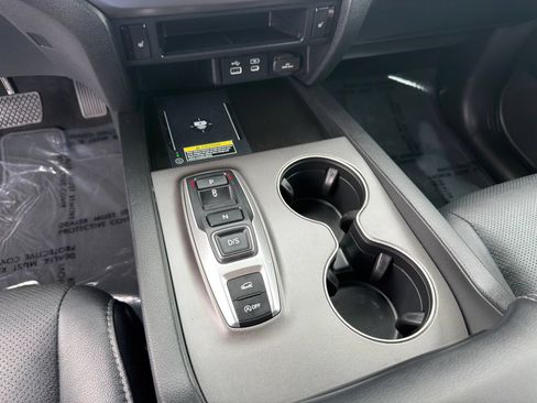 Used 2025 Honda Passport EX-L image 27