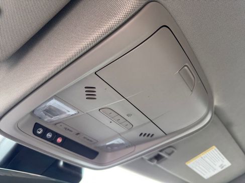 Used 2023 Cadillac XT4 Premium Luxury image 20