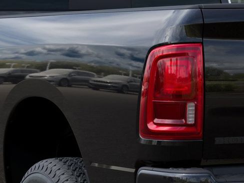 New 2026 RAM 2500 Big Horn AWD/4WD image 13