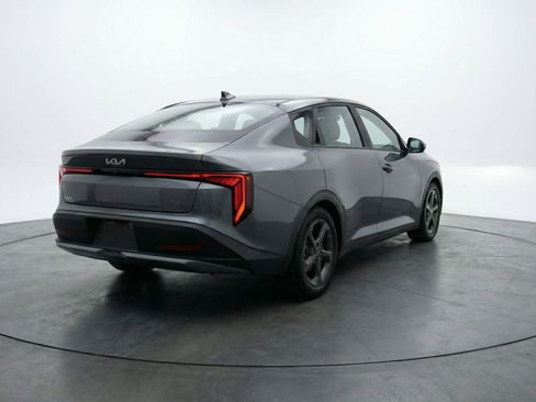 Used 2025 Kia K4 LXS FWD image 9