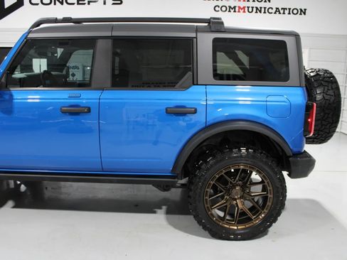 Used 2023 Ford Bronco Badlands AWD/4WD image 6