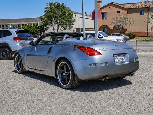 Used 2004 Nissan 350Z Touring RWD image 6