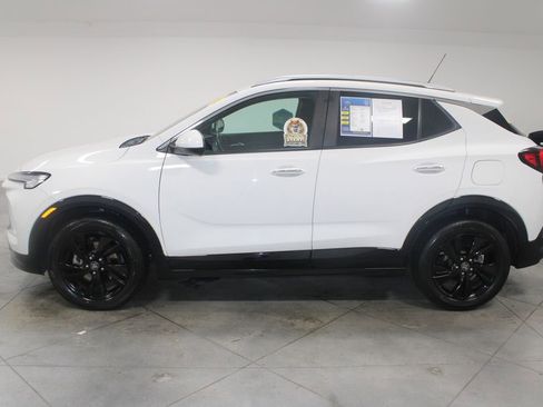 Used 2024 Buick Encore GX Sport Touring image 6