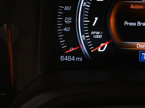 Used 2019 Chevrolet Corvette Stingray Coupe w/ 1LT RWD image 27