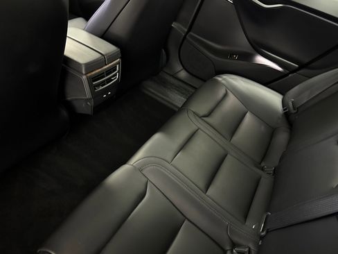 Used 2018 Tesla Model S 75D image 26