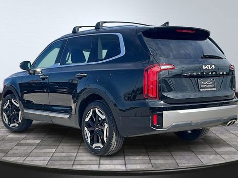 Used 2025 Kia Telluride S image 5