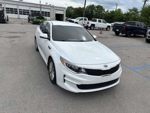 Used 2018 Kia Optima LX w/ 17" Alloy Wheels Package FWD image 24