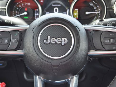 Used 2023 Jeep Wrangler Unlimited Sahara w/ Cold Weather Group AWD/4WD image 14