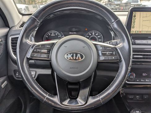 Used 2021 Kia Seltos SX image 18