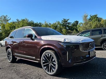 New 2026 Volvo XC90 B5 Plus