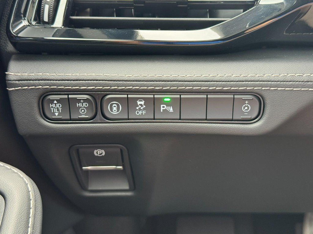 Certified 2026 Acura MDX w/ Advance Package AWD/4WD image 23