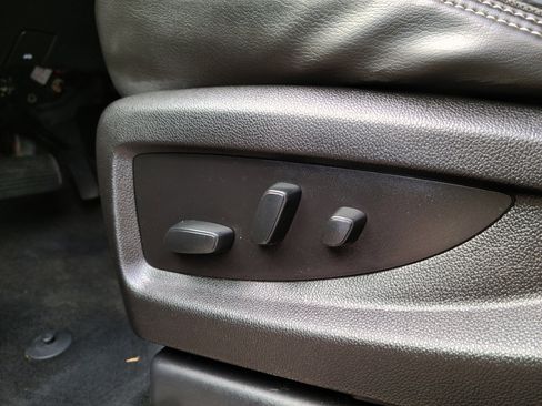 Used 2018 GMC Yukon Denali w/ Open Road Package image 21