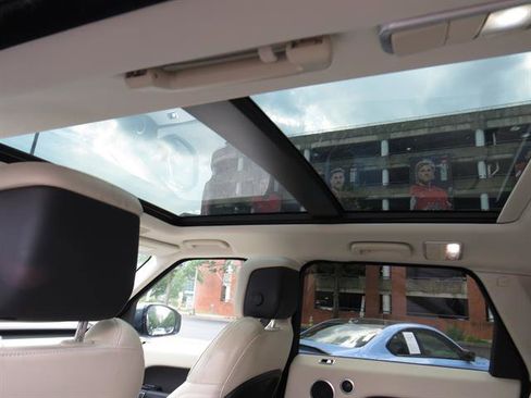 Used 2020 Land Rover Range Rover Sport HSE AWD/4WD image 21