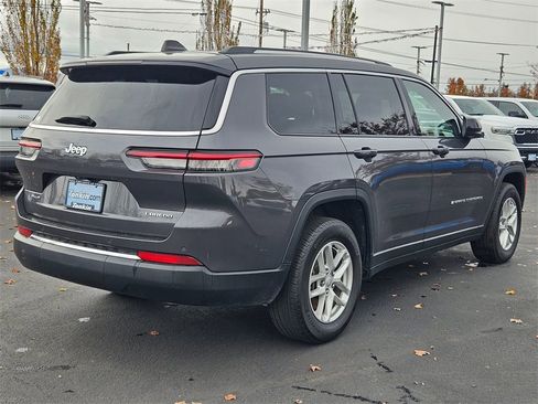 Used 2023 Jeep Grand Cherokee L Laredo image 6