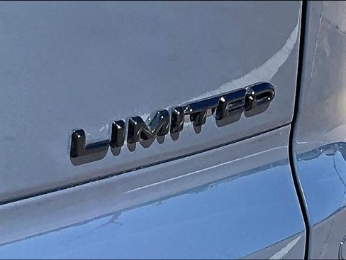 New 2026 Toyota Crown Signia Limited image 15