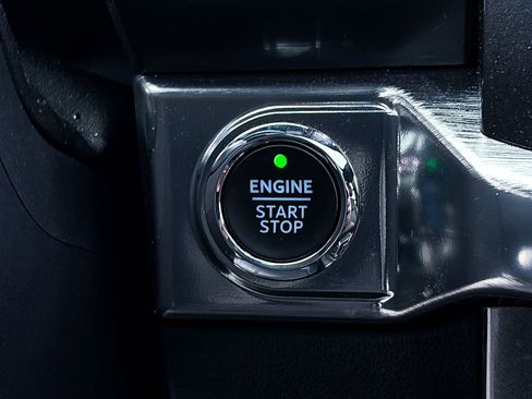 Used 2021 Ford F150 Lariat image 28