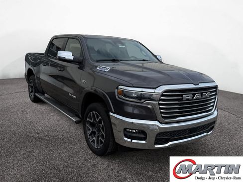 New 2026 RAM 1500 Laramie AWD/4WD image 7